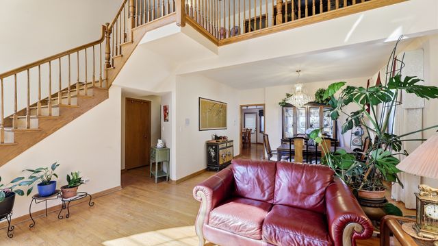 1140 Crystal Avenue, Downers Grove, IL 60516