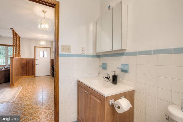 654 LEBANON AVE, Williamstown, NJ 08094