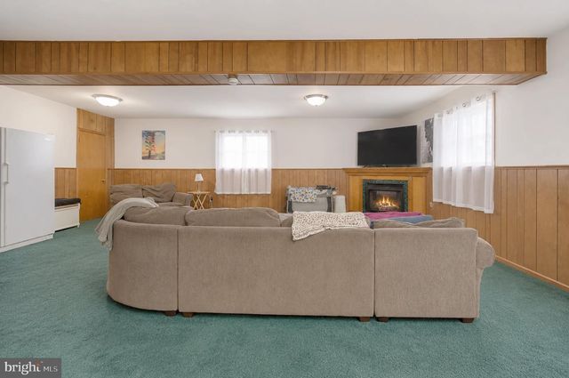 654 LEBANON AVE, Williamstown, NJ 08094