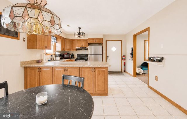 654 LEBANON AVE, Williamstown, NJ 08094