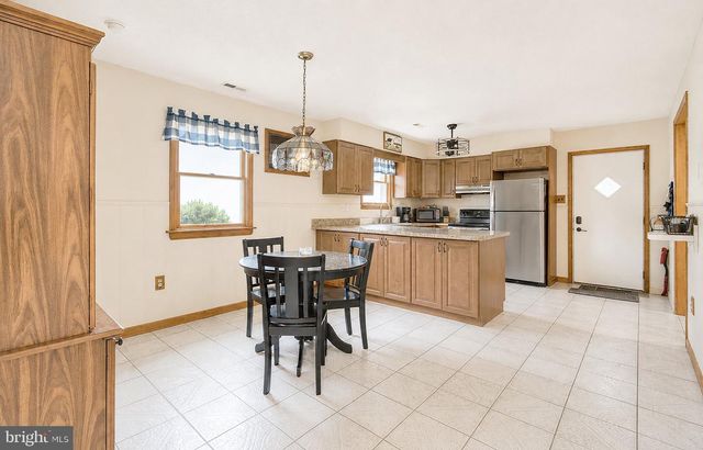 654 LEBANON AVE, Williamstown, NJ 08094