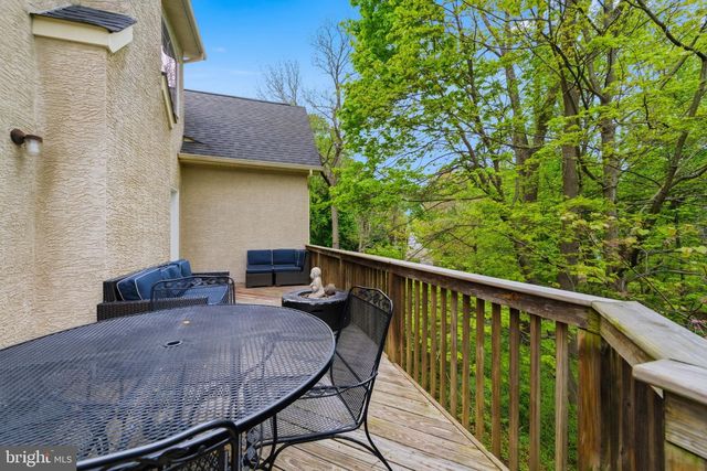 524 RASPBERRY LN, West Chester, PA 19382
