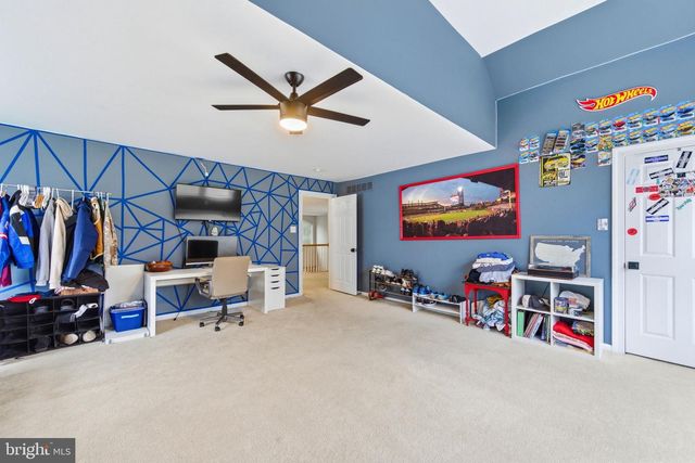 524 RASPBERRY LN, West Chester, PA 19382
