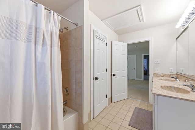 524 RASPBERRY LN, West Chester, PA 19382