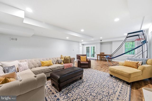 524 RASPBERRY LN, West Chester, PA 19382