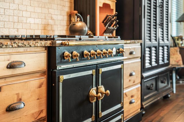 8944 Windgate Circle, Navarre, FL 32566