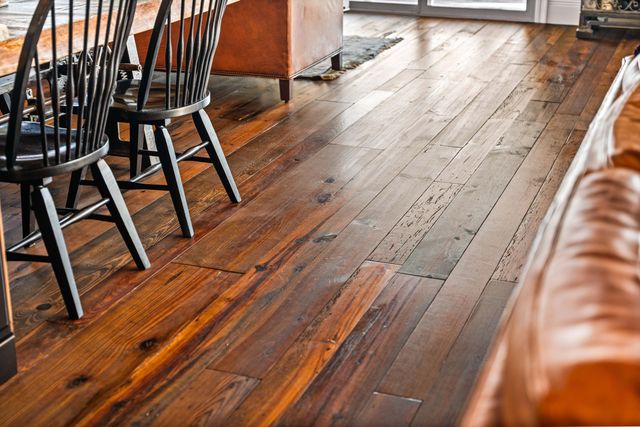 8944 Windgate Circle, Navarre, FL 32566