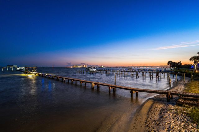 8944 Windgate Circle, Navarre, FL 32566