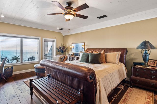 8944 Windgate Circle, Navarre, FL 32566