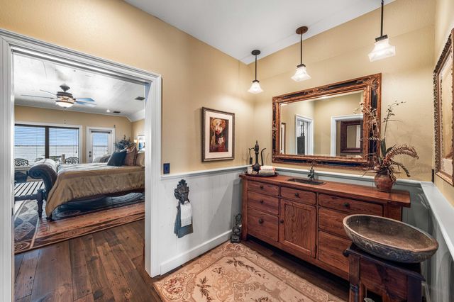 8944 Windgate Circle, Navarre, FL 32566