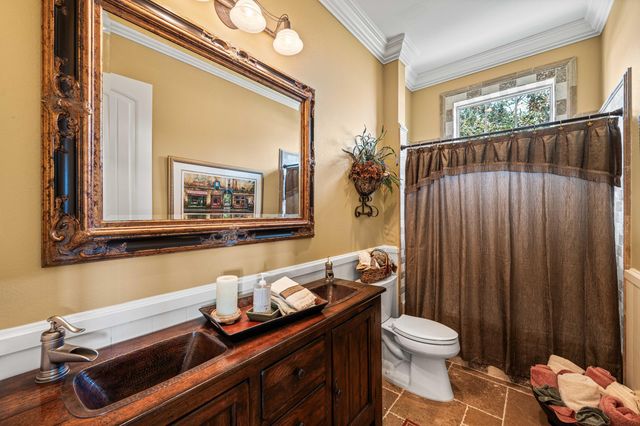 8944 Windgate Circle, Navarre, FL 32566