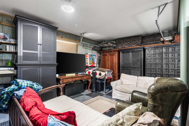 8944 Windgate Circle, Navarre, FL 32566