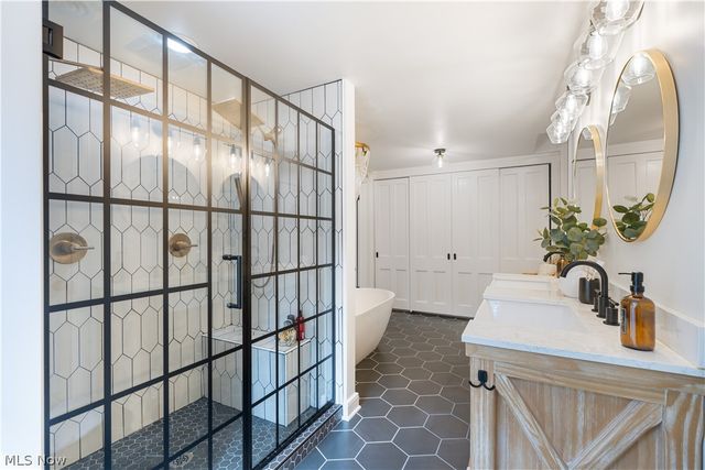 5030 12th Street NW, Canton, OH 44708