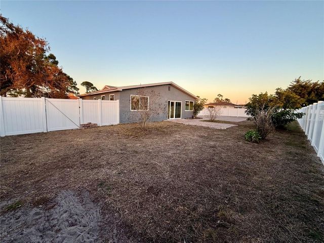 5993 MAYBERRY AVENUE, North Port, FL 34287