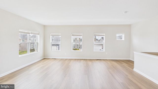 210 PARKLAND DR, Stephenson, VA 22656