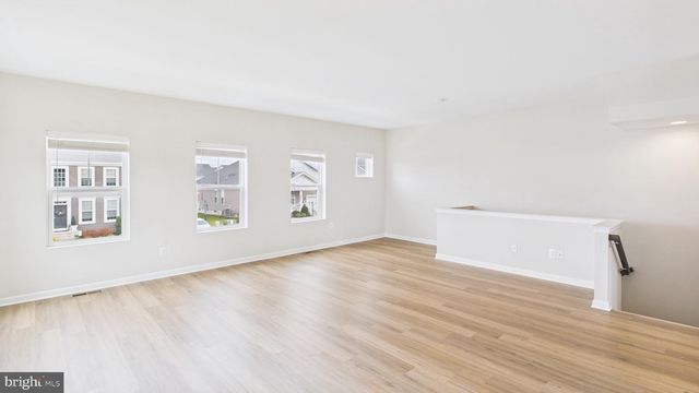 210 PARKLAND DR, Stephenson, VA 22656