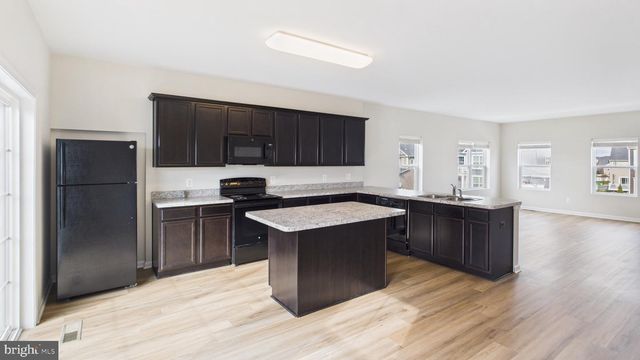 210 PARKLAND DR, Stephenson, VA 22656