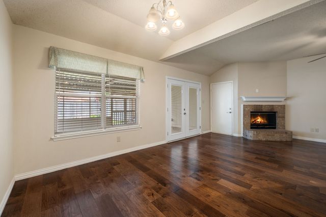 2124 Emerald Oaks, Mesquite, TX 75181