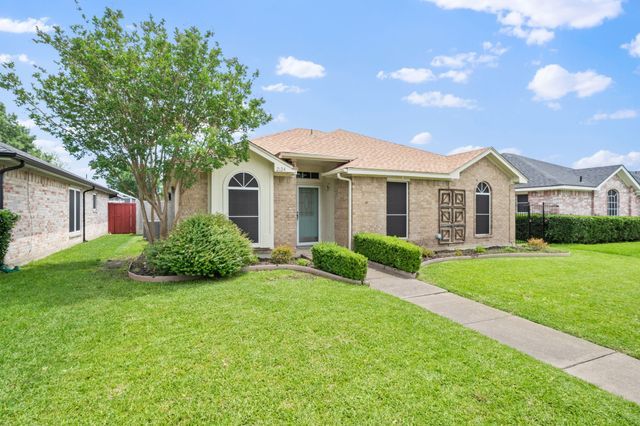 2124 Emerald Oaks, Mesquite, TX 75181