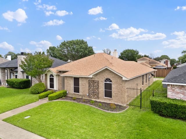 2124 Emerald Oaks, Mesquite, TX 75181