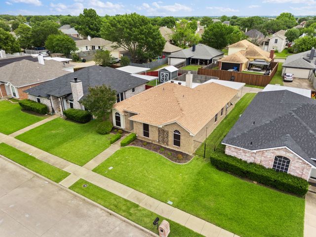2124 Emerald Oaks, Mesquite, TX 75181