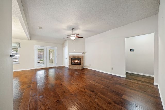2124 Emerald Oaks, Mesquite, TX 75181