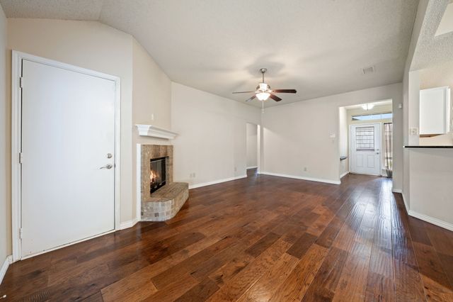 2124 Emerald Oaks, Mesquite, TX 75181