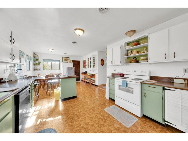 29311 4th St, Snyder, CO 80750