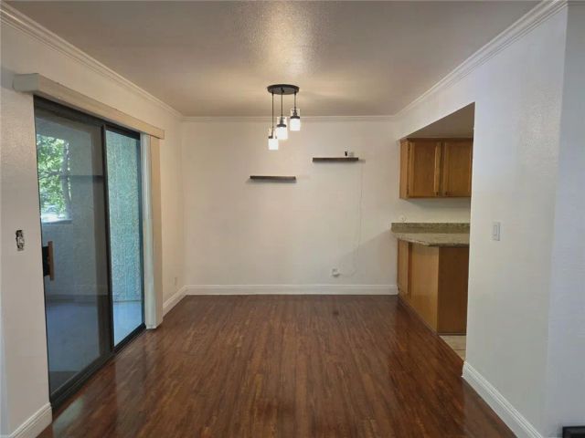 21000 Bryant Street 6, Canoga Park, CA 91304