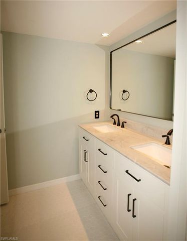 1653 Park Meadows DR, Fort Myers, FL 33907