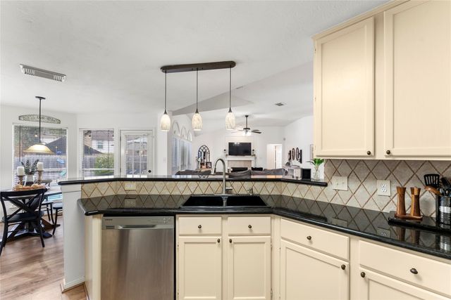 25203 Burgh Castle Drive, Spring, TX 77389