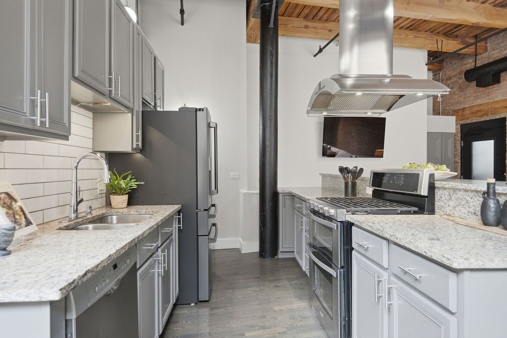 331 S Peoria Street 107, Chicago, IL 60607 — photo 5