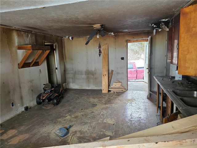 6705 E Townline Road, Williamson, NY 14589