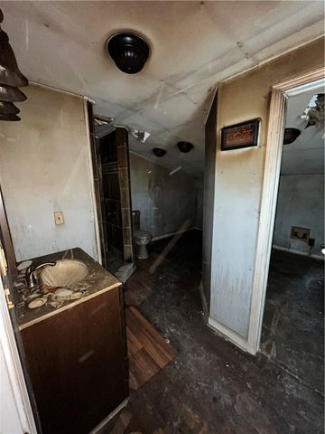 6705 E Townline Road, Williamson, NY 14589