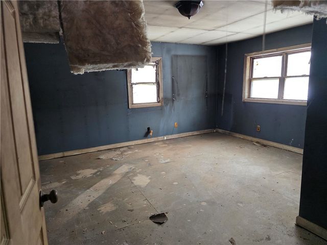 6705 E Townline Road, Williamson, NY 14589