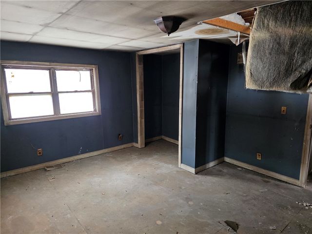 6705 E Townline Road, Williamson, NY 14589