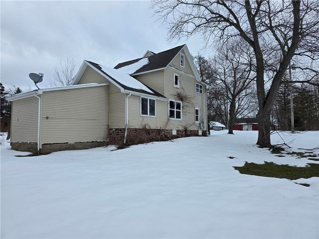 6705 E Townline Road, Williamson, NY 14589