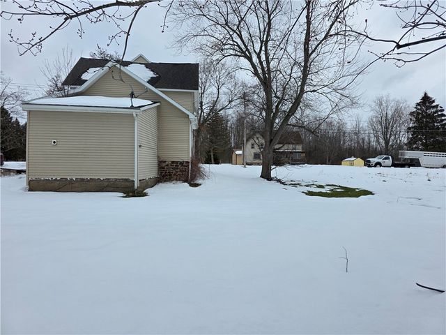 6705 E Townline Road, Williamson, NY 14589