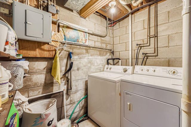 694 Smith Avenue S, Saint Paul, MN 55107