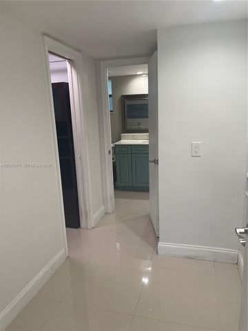 7505 SW 82nd St 212, Miami, FL 33143