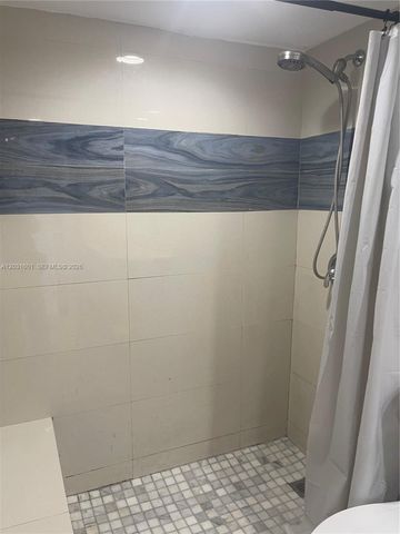 7505 SW 82nd St 212, Miami, FL 33143