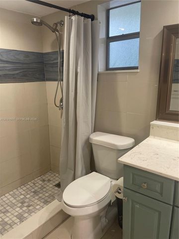 7505 SW 82nd St 212, Miami, FL 33143