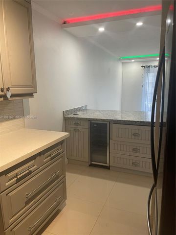 7505 SW 82nd St 212, Miami, FL 33143