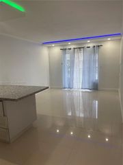 7505 SW 82nd St 212, Miami, FL 33143