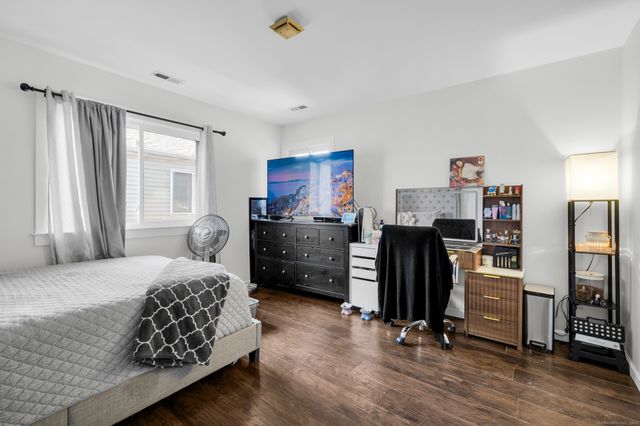 14 Ferris Avenue APT 9, Norwalk, CT 06854