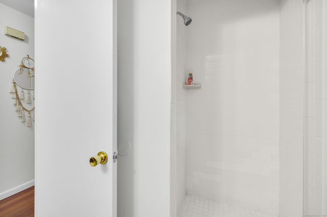 14 Ferris Avenue APT 9, Norwalk, CT 06854