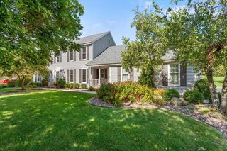 N32W23360 Fieldside ROAD, Pewaukee, WI 53072