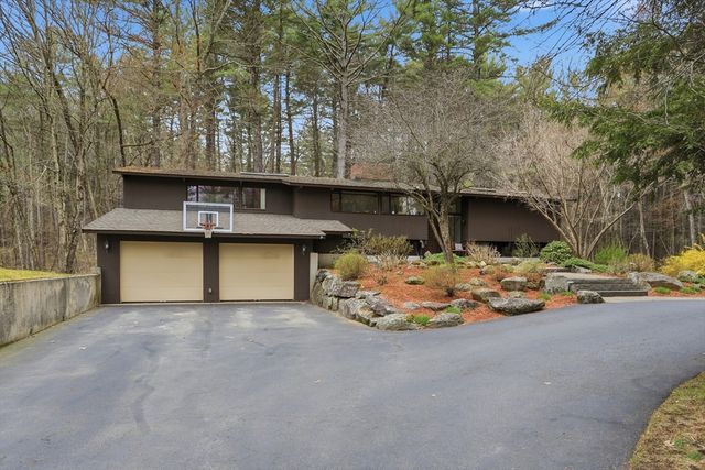 384 River Road, Carlisle, MA 01741