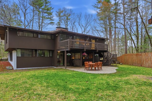 384 River Road, Carlisle, MA 01741
