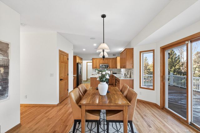 7716 7th Street N, Oakdale, MN 55128